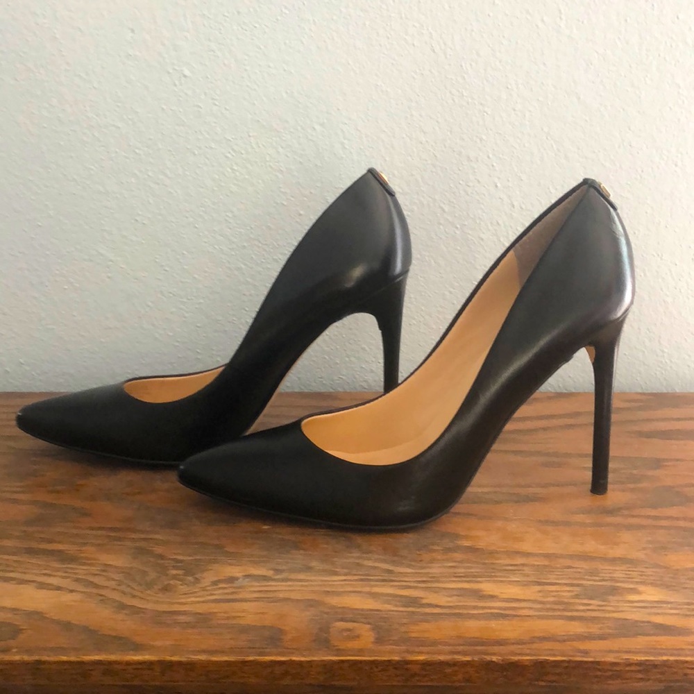 Ivanka Trump black pumps size 8.5M, high heels